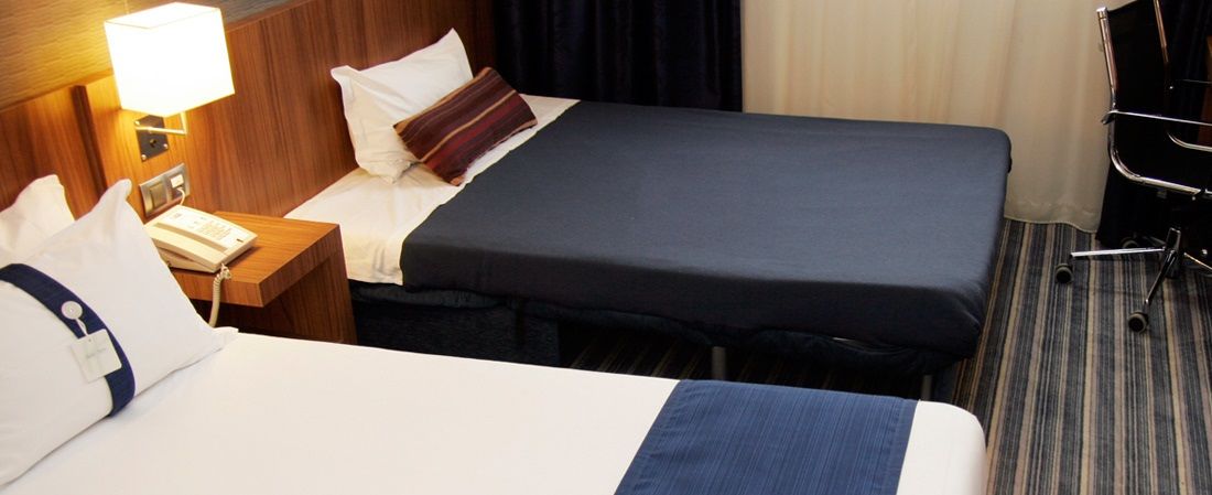 Holiday Inn Express Campo De Gibraltar-Barrios By Ihg Los Barrios Luaran gambar